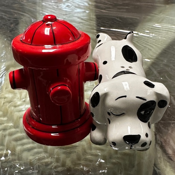 Vintage Salt n’ Pepper Shakers - Picture 2 of 6